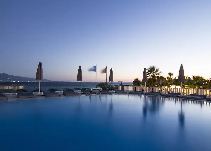 Charm Beach فندق بودروم