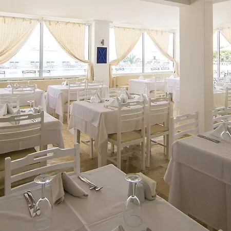 Отель Charm Beach 4*