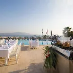 호텔 Charm Beach